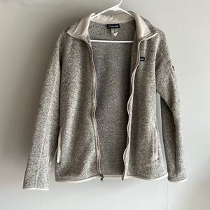 Recycled material Patagonia better sweater fleece!